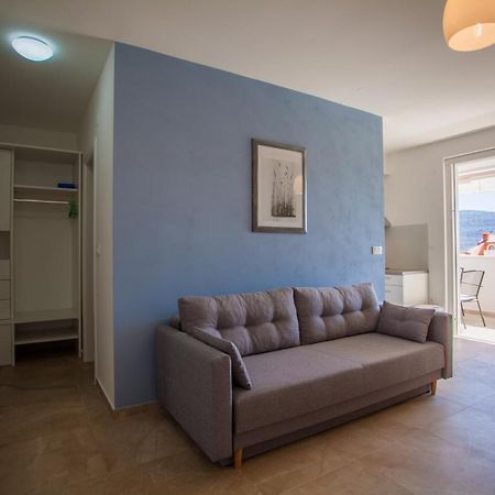 Ferienwohnung Apartman Pinja Cres Exterior foto