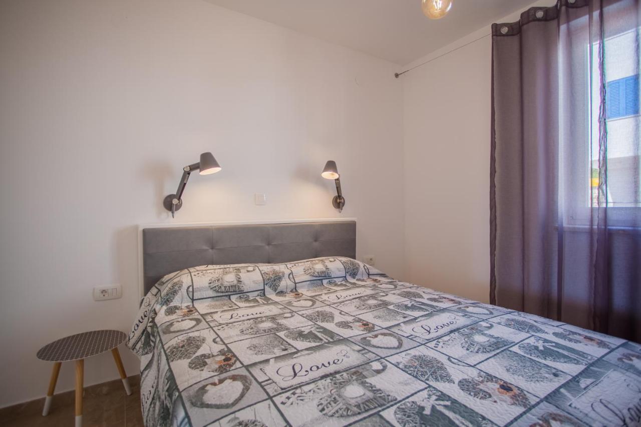 Ferienwohnung Apartman Pinja Cres Exterior foto